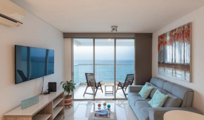 Relaxing 1 BR Beachfront Apartment w Wifi and Pool